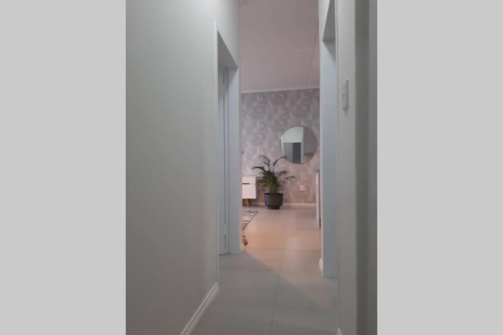 Mikeys Place On New: 2Bed2Bath No.1 With Free Wifinetflix ミッドラント エクステリア 写真