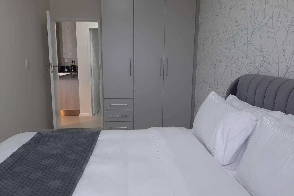 Mikeys Place On New: 2Bed2Bath No.1 With Free Wifinetflix ミッドラント エクステリア 写真