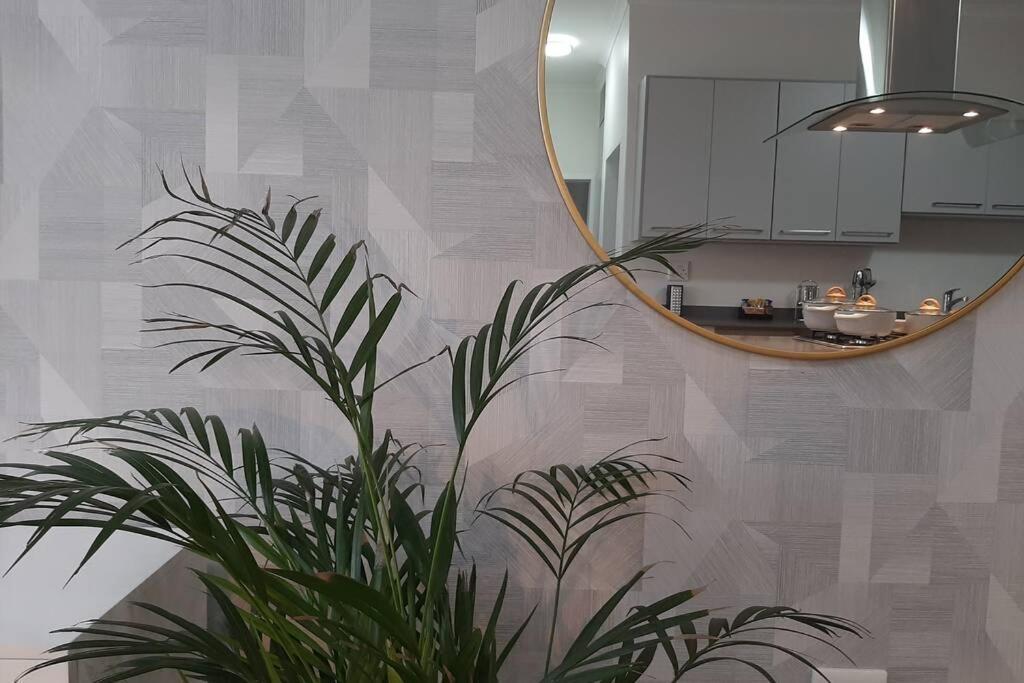 Mikeys Place On New: 2Bed2Bath No.1 With Free Wifinetflix ミッドラント エクステリア 写真